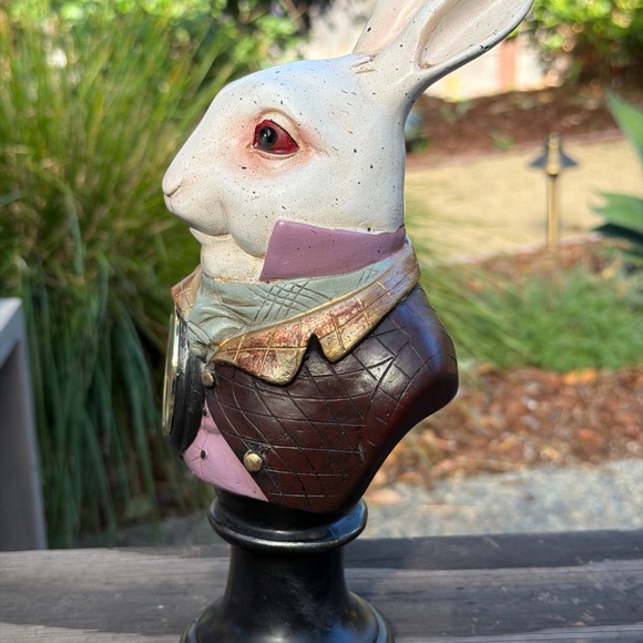 Alice In Wonderland White Rabbit Desk Clock 10 In Tall - Picture 2 of 5